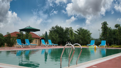 soulacia resort kanha